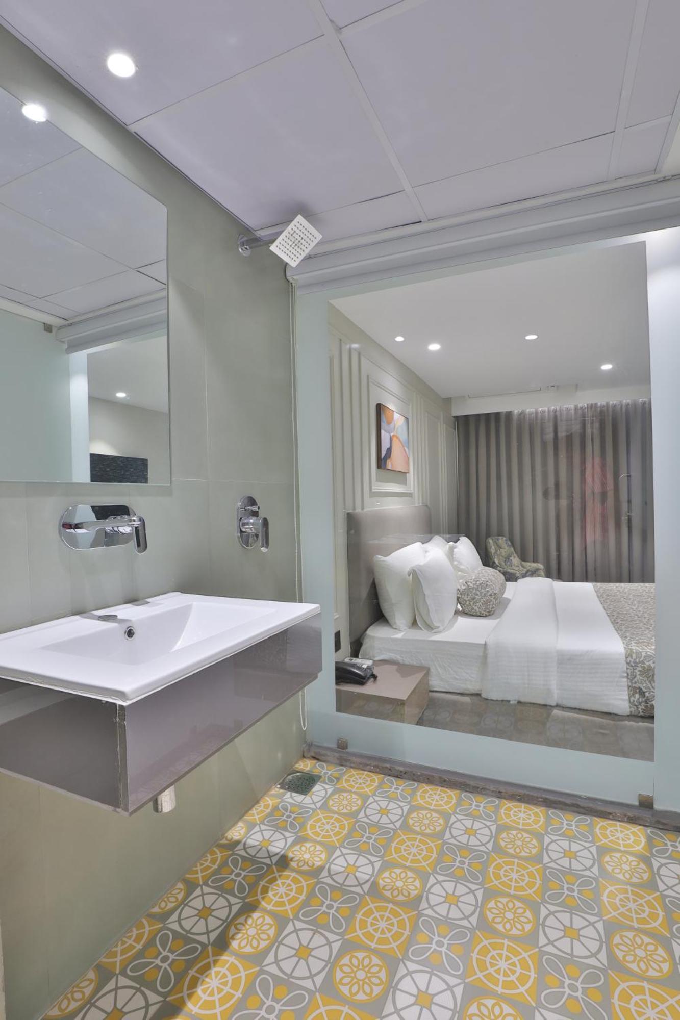 Hotel The Grand Suites Ahmedabad Esterno foto