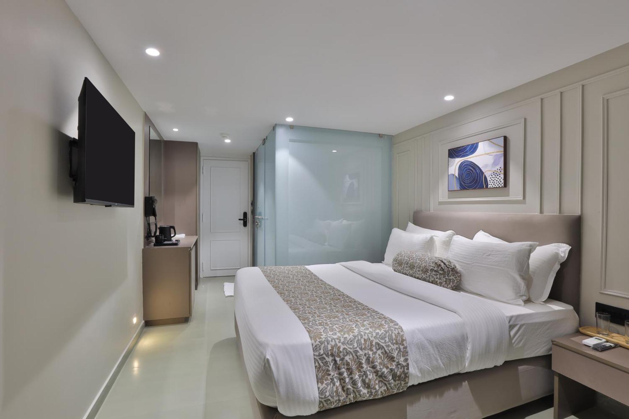 Hotel The Grand Suites Ahmedabad Esterno foto