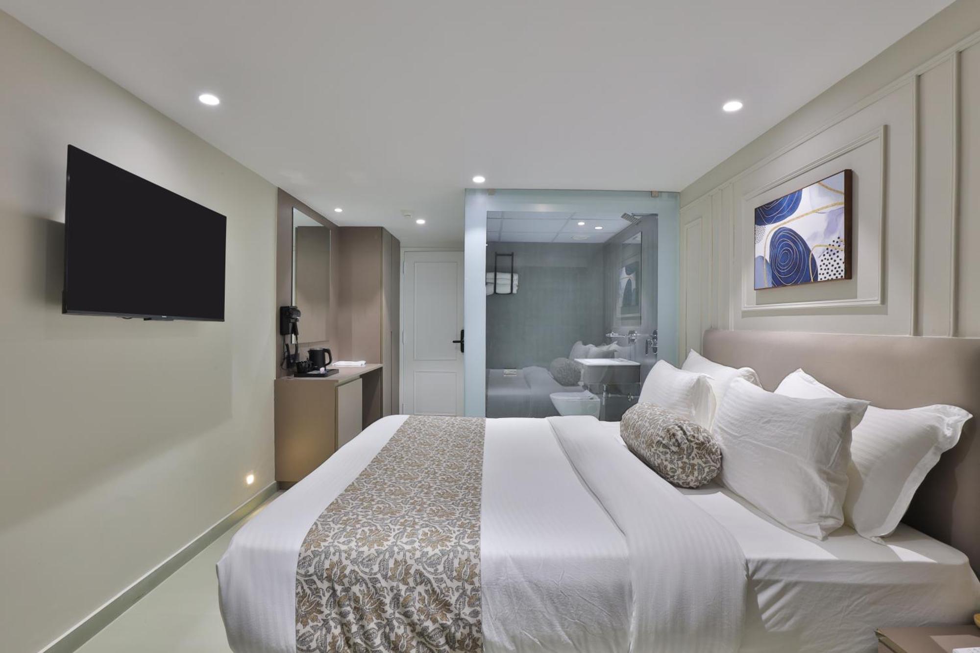Hotel The Grand Suites Ahmedabad Esterno foto