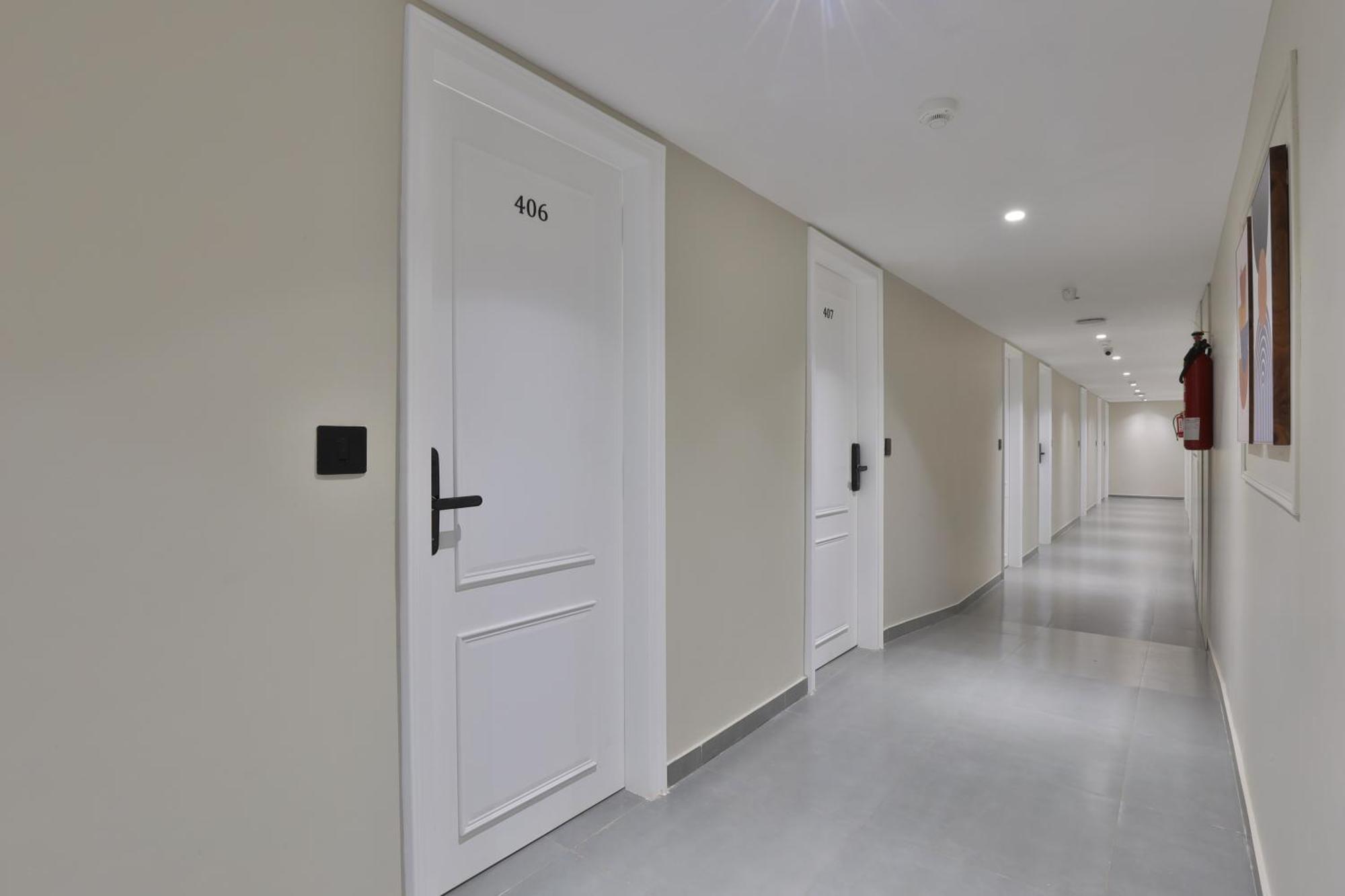 Hotel The Grand Suites Ahmedabad Esterno foto